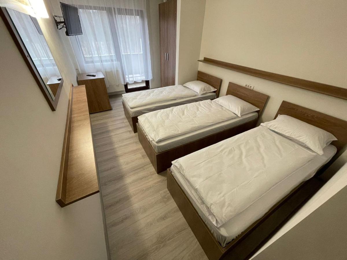 Hotel Le Baron Timisoara Esterno foto